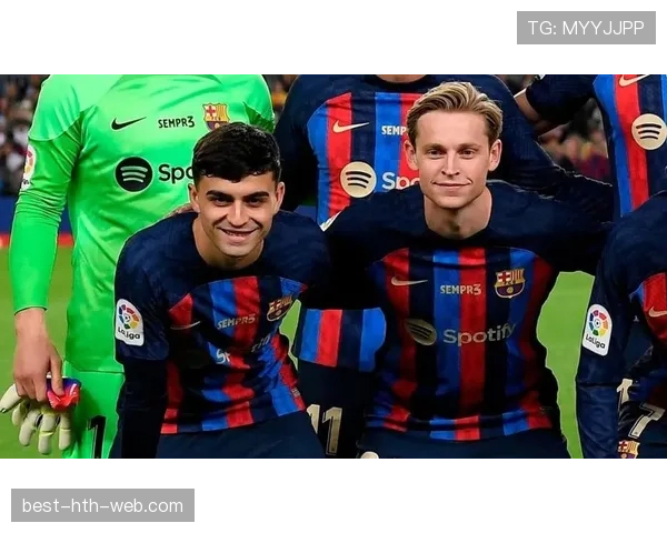 德容与佩德里：巴萨中场组织核心的推进效率与角色差异分析