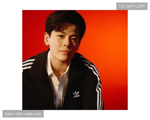 杨舒予训练完直接啃鸡腿？这自律和放纵的切换也太真实了